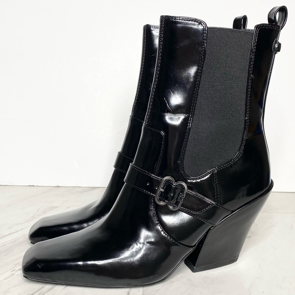 Sam Edelman Suzette Black Patent Chelsea Heeled Bootie 9M - Picture 1 of 14
